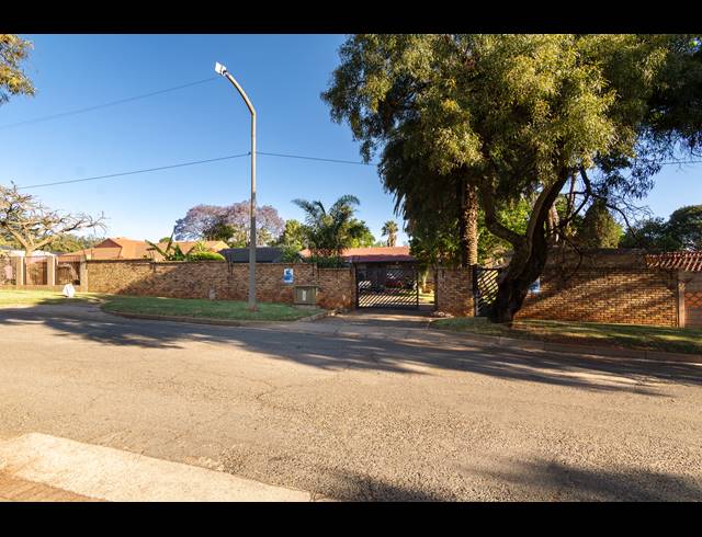 5 BEDROOM FREEHOLD FOR SALE IN HORIZON VIEW
